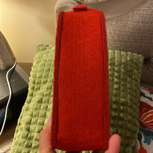 Red heart basket - Picture 6 of 6